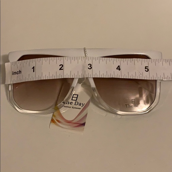 🆕 🆑 SUNGLASSES - Picture 6 of 8